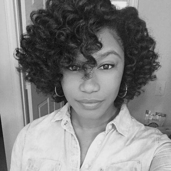 Meet your Posher, Karika - Picture 2 of 2